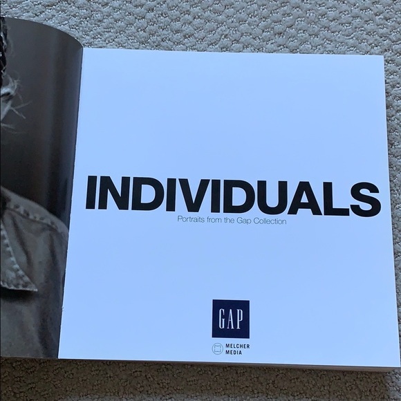 🔥2 for 20🔥INDIVIDUALS portraits book - Picture 7 of 7